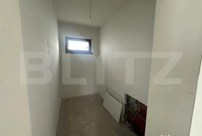 Casă cu 4 camere cu Teren 385 Mp în Mărtinești - 2