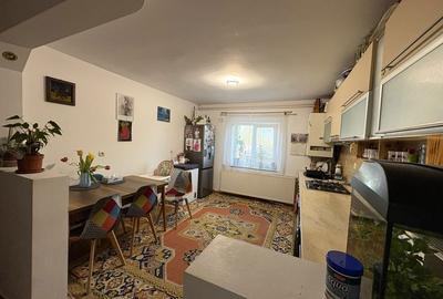 Apartament cu 2 camere decomandat în Central - 2