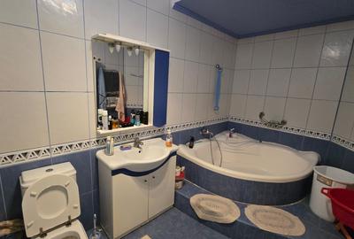 Casă individuală cu 5 camere cu Garaj în Petrești - 10