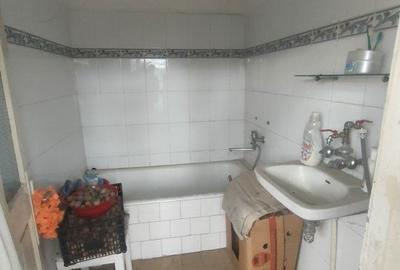 Casă cu 4 camere cu Canalizare în Girocului - 10