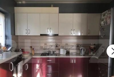 Casă cu 4 camere în Păulești