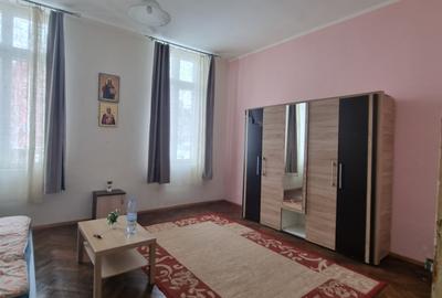 Apartament în vilă istorică - 4 Camere - Curte Generoasă - 4
