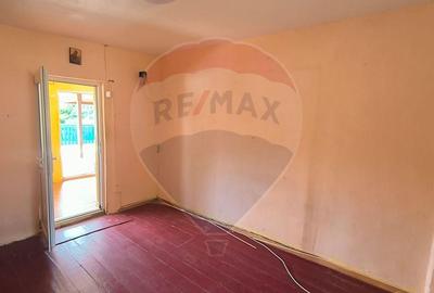 Casă cu 3 camere cu Canalizare în Nord-Est - 6