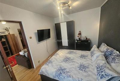 Apartament cu 3 camere nedecomandat în Micro III - 10