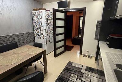 Apartament cu 3 camere decomandat în Central - 2