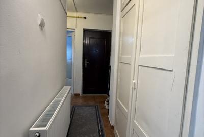 Apartament cu 2 camere decomandat în E3 - 6