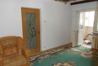 Apartament cu 2 camere decomandat în Gorjului - 2