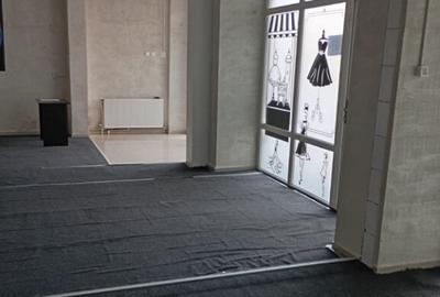 Inchiriez spatiu comercial B-dul A.I.Cuza str. Scolilor - 3