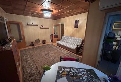 Aviatiei Nicolae Caramfil,2 balcoane, 2 Gr sanitare, 80 mp - 2