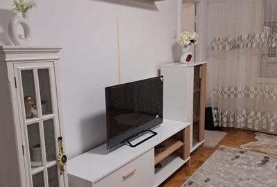 Apartament cu 2 camere semidecomandat, mobilat în Groapa