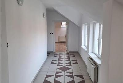 Casă individuală cu 10 camere cu Teren 700 Mp în Zorilor - 6