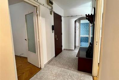 Apartament cu 3 camere decomandat în Nufărul - 5