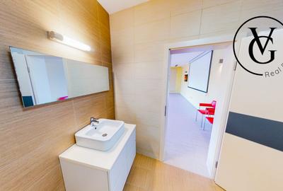 Casă individuală cu 10 camere cu Canalizare în Sud - 39