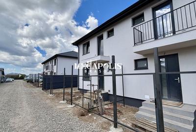 Duplex cu 4 camere cu Canalizare în Tărlungeni - 31