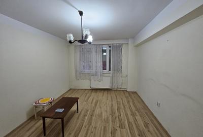 Apartament 3 camere, etaj intermediar, Piața Victoriei, comision 0% - 8