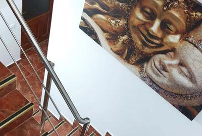 Casă cu 6 camere cu Teren 300 Mp în Azuga - 4