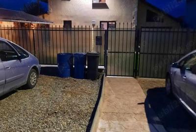 Casă cu Teren 300 Mp în Central - 2