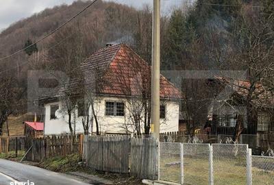 Casă cu 3 camere în Sălciua