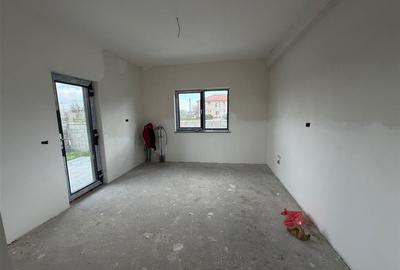 Casă individuală cu 5 camere cu Canalizare în Nord - 12