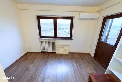 Garsonieră decomandată în Albești - 2