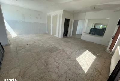 Spațiu comercial, de 220 mp, în Central - 3