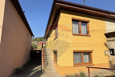 Casa 4 camere, 2 bai, curte 450mp, zona Baznei - 2