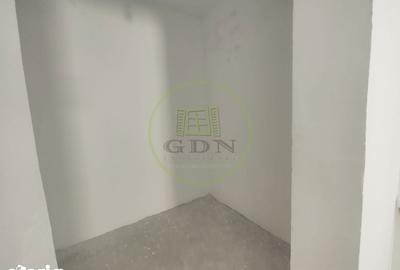 Casă cu 5 camere cu Teren 468 Mp în Malu Mare - 8