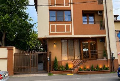 Proprietate specială, de 816 mp, în 13 Septembrie - 3