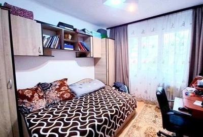 De vanzare apartament 4 camere stradal, zona Alexandriei-Antiaeriana - 7