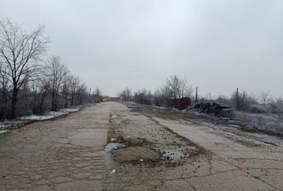 Propun spre vânzare teren pentru construcții sau depozitare - 2