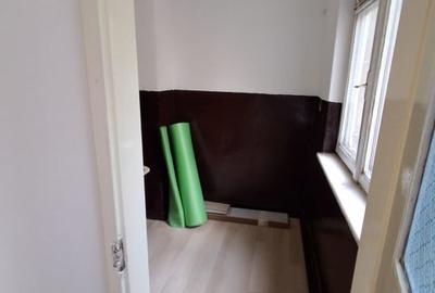 Apartament cu 2 camere de vanzare in zona Rogerius - Oradea - 4