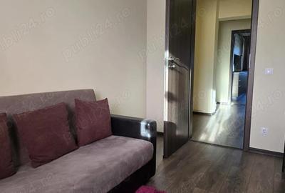 Apartament cu 3 camere decomandat în Decebal - 9
