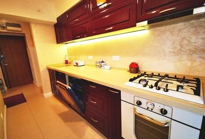 Apartament cu 2 camere semidecomandat, mobilat în Timpuri Noi