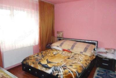 Vila, P+M, Utvin, 6 camere, in sat, asfalt, 500mp teren, centrala gaz - 2