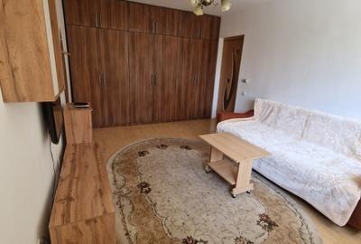 Garsonieră decomandată, mobilată în Păcii - 2