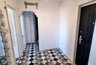 Apartament cu 2 camere decomandat în Casa de Cultură - 9