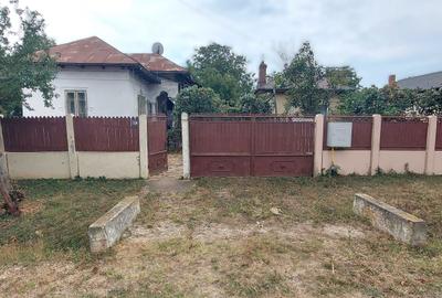 Casă cu 4 camere în Poienarii-Rali - 1