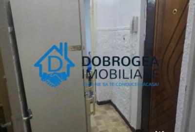 Apartament cu 3 camere semidecomandat în 23 August - 2