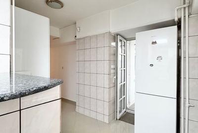 APARTAMENT CU 4 CAMERE AFLAT PE BD DECEBAL APROAPE DE PTA ALBA IULIA - BD UNIRII - 14