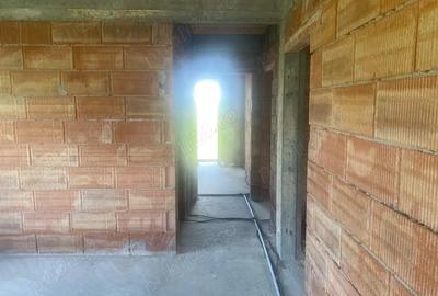 Casă cu 3 camere cu Teren 290 Mp în Sintești - 5