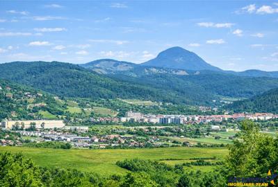 Teren de 2957 mp, în Zărnești - 3