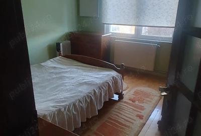 Vand apartament modern, intretinut - 1