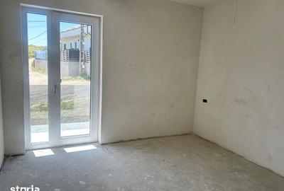 Casă cu 5 camere cu Teren 700 Mp în Bârnova - 1