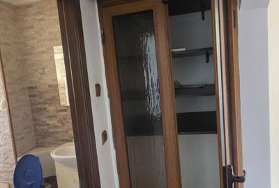 Apartament cu 2 camere decomandat în Micro 20 - 2