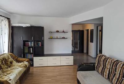 Apartament o camera, 42mp, etaj interemediar, 2 balcoane, zona Baciu