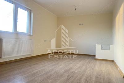 Casă cu 4 camere cu Teren 220 Mp în Giarmata