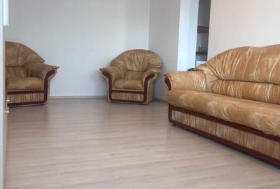 Apartament cu 2 camere semidecomandat în Micro 6 - 2