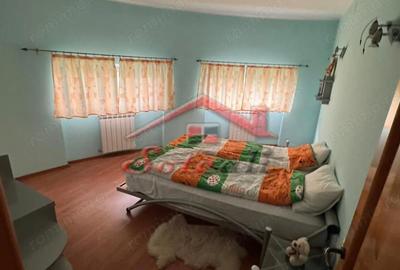 Casă cu Teren 2404 Mp în Cornu - 3