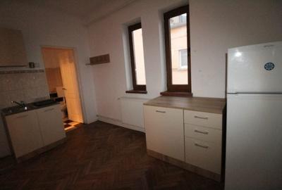 Apartament cu 2 camere decomandat în P-ța Leul - 8