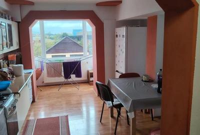 Apartament cu 2 camere decomandat în Remetea Mare - 6